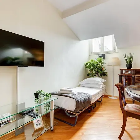Apartament Attic On The Square Spanish Steps Rzym