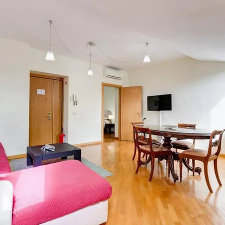 Appartamento Attic On The Square Spanish Steps Roma